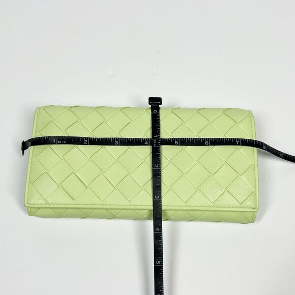Bottega Veneta NWT Large Intrecciato Flap Wallet 3579 Fennel-Gold Retail $1,000 - Picture 12 of 12